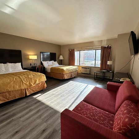 Rodeway Inn & Suites Madison East Ngoại thất bức ảnh